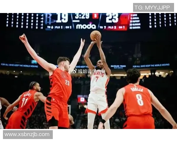 NBA官宣罚单：莺歌摔水瓶被罚2.5万美元 击中工作人员还导致竞赛中止